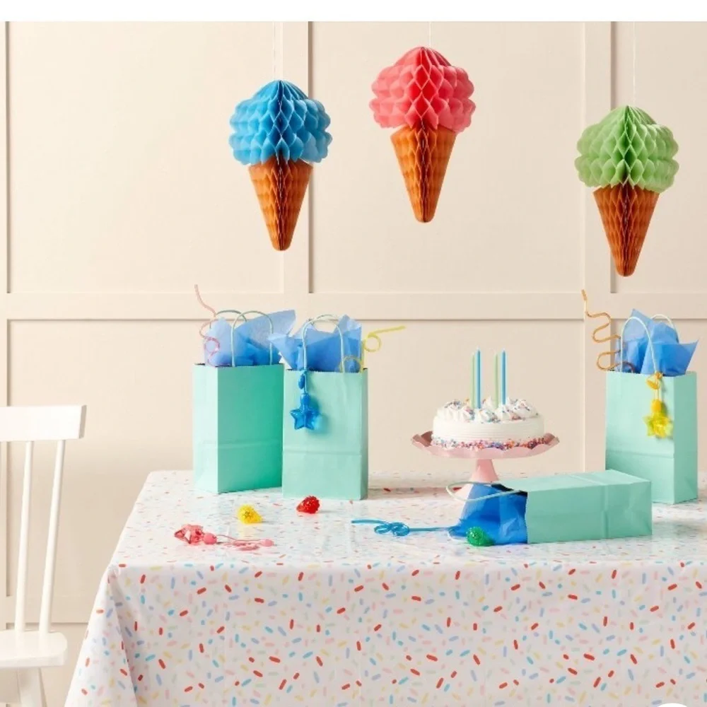 Spritz Reusable Honeycomb Ice Cream 3 Cones Decor Party NEW